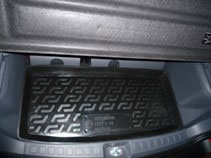 Коврик в багажник Mitsubishi Colt hatchback (04-) (пластиковый) L.Locker