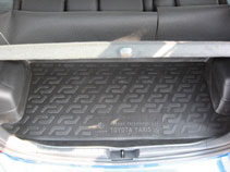 Коврик в багажник Toyota Yaris (06-) (пластиковый) L.Locker