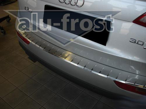 Накладка на задний бампер с загибом Alu-Frost для Audi Q5 2008+ (шт.)