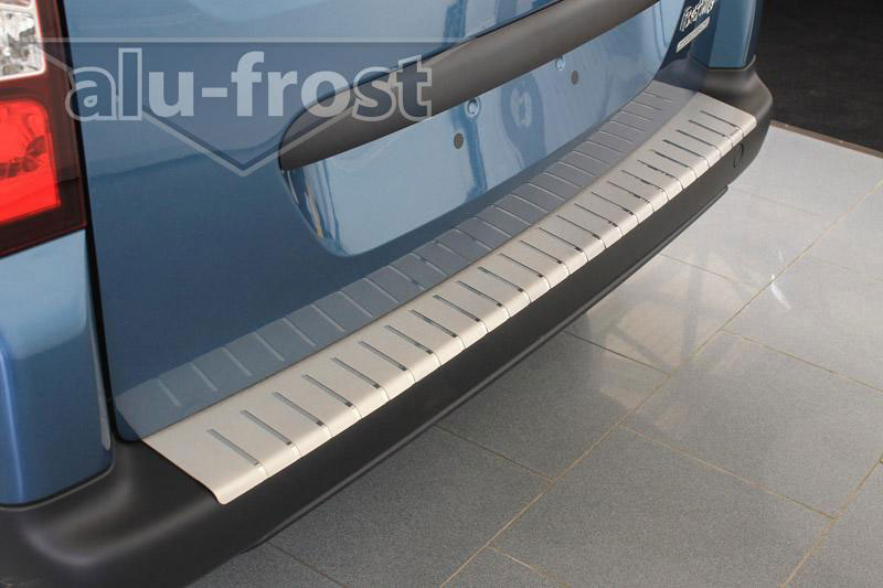 Накладка на задний бампер с загибом Alu-Frost для Citroen Berlingo II 2008+/Peugeot Partner II 2008+ (шт.)