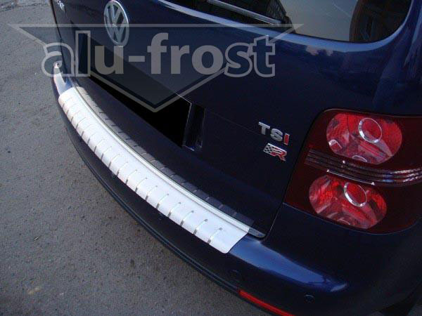 Накладка на задний бампер с загибом Alu-Frost для VW Touran II 2010+ (шт.)