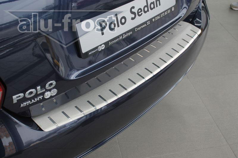 Накладка на задний бампер с загибом Alu-Frost для VW Polo V Sedan 2009+ (шт.)
