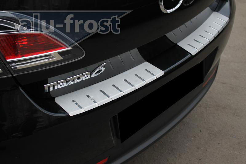 Накладка на задний бампер с загибом Alu-Frost для Mazda 6 II 4D/5D 2008+ (шт.)