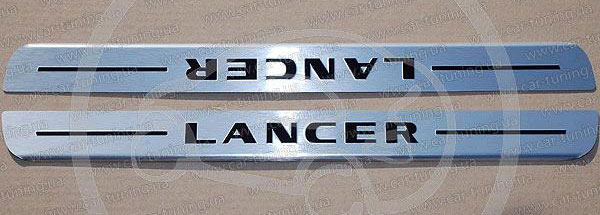 Накладка на порог (серебряные) 2 шт. для Mitsubishi Lancer IX