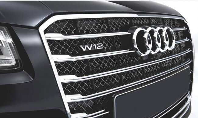 Передняя решетка «W12» Audi A8 D4 (2013-…) Facelift. Опционально для передних бамперов Hofele-Design HF 8771.