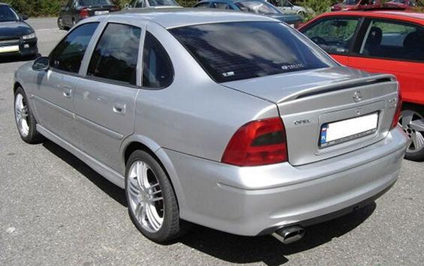Спойлер OPEL Vectra B седан (1995-2002).
