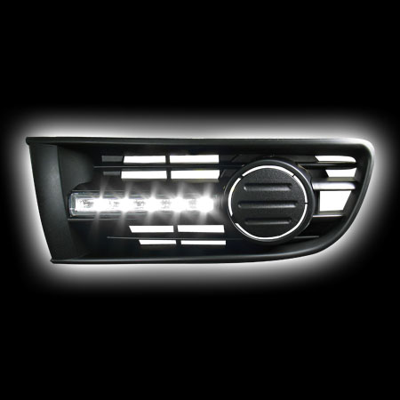 Альтернативная оптика для VW POLO 02-05 заглушки противотуманных фар с дневными ходовыми огнями (тюнинг оптика, цена за комплект)