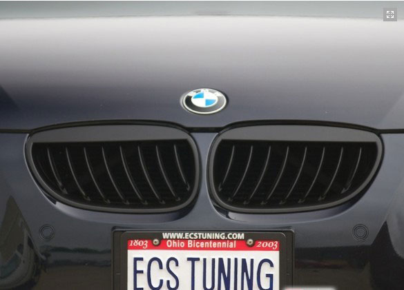 Решетка радиатора BMW E60/61. 
Год выпуска: 2005-2010.
Материал: ABS - пластик.
Цвет: черная.
