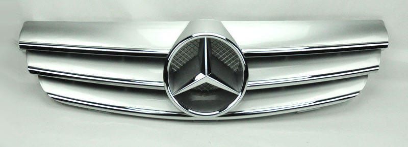 Решетка радиатора Mercedes W209
Год выпуска: 2002-2010
Материал: ABS-пластик
Цвет: хром
