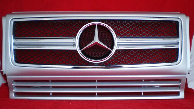 Решетка радиатора Mercedes W463 AMG-стиль.
Для моделей: W463, W462, W461.
Год выпуска: 1990-2014.
Материал: ABS-пластик.
Цвет: серебряный.
В комплекте оригинальная эмблема-звезда (арт.А163 888 00 86)