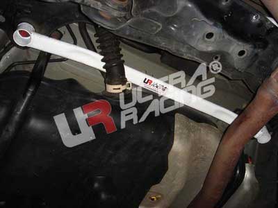 Honda Odyssey 05+ UltraRacing 2-Point Rear Lower Tiebar
