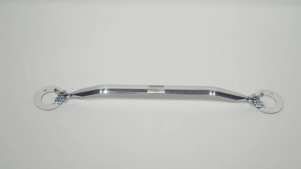 Front strut bar aluminum radngiine/carbon look Honda S2000 (1999-2009) Трехсоставная растяжка стоек крепится к существующим креплениям чашки стоек.