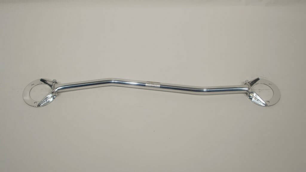 Front strut bar aluminum Suzuki Swift GTI (89-93) Трехсоставная растяжка стоек крепится к существующим креплениям чашки стоек.